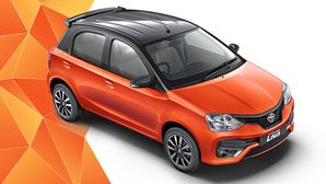 Toyota Etios Liva Gets A New Dual-Tone Colour Scheme