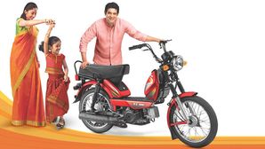 TVS XL 100 i-Touch Start Launched In India; Priced At 36,109