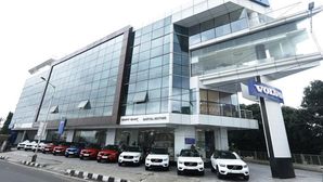 Volvo Delivers Twelve Units Of The XC40 In Bangalore On A Single Day