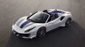 Ferrari 488 Pista Spider Unveiled — 0.4 Seconds Slower Than The Coupe But Still Outrageously Fast!