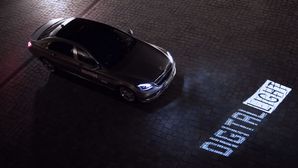 Mercedes-Benz Digital Light Technology: Car Communicates With You Through Words