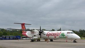 SpiceJet Becomes First Flight To Fly On Biojet Fuel — Red Goes Slightly Green