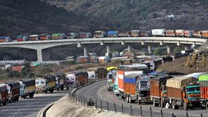 Nitin Gadkari To Abolish Speed Governors On Commercial Vehicles