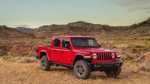 New Jeep Gladiator Unveiled — The Premium Pick-Up Truck India Deserves