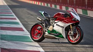 Ducati 1299 Panigale R Final Edition — The Last L-Twin Panigale