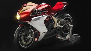EICMA 2018: MV Agusta Superveloce 800 Unveiled