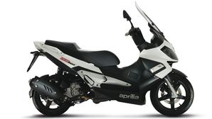 Aprilia SR Max 300 Automatic Scooter Spied In India — Will It Launch In India?