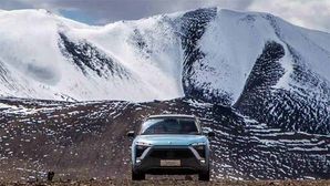 Electric Car Climbs Up An Altitude Of 5,000 Metres To Set A New Guinness World Record