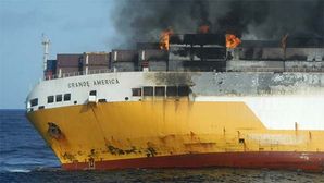 Four Porsche 911 GT2 RS & Other Premium Cars Sink In Atlantic Ocean After Fire Broke Out On Ship