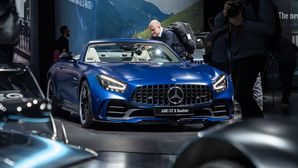 2019 Geneva Motor Show: Limited-run Mercedes AMG GT R Roadster Revealed