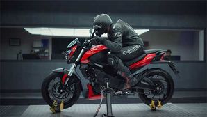 2019 Bajaj Dominar 400 TVC Reveals Two New Colours — Check Out The Video Here!