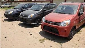 New Maruti Alto 800 Facelift Spied At Dealerships — Launch Expected In The Coming Days