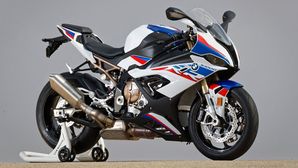 2019 BMW S 1000 RR India-Launch Date Revealed — Quiet, Confident & Outrageous!