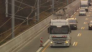 Germany Opens Electrified Highways To Charge e-Trucks On The Move!