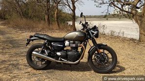 Triumph Dealers Offer Up To Rs 1.5 Lakh For Exchanging A Royal Enfield Motorcycle