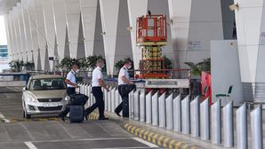 UPSRTC Charges Rs 10,000 As Minimum One-Way Cab Fare From Delhi Airport To Noida