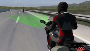 BMW Motorrad Active Cruise Control Revealed: Radar Assisted Cruising Technology