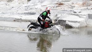 Royal Enfield Himalayan BS6 Review: The Most Capable Off-Roader With An Affordable Price Tag!