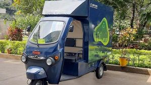 Kinetic Safar Jumbo Electric Cargo Three-Wheeler Launched In India: Prices Start At Rs 2.50 Lakh