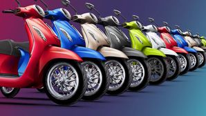 Bajaj Chetak Electric Scooter Sales Crosses 1000 Units: Here Are All The Details!