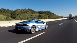 Italian Police Use Lamborghini Huracan To Transport A Kidney To A Hospital: Watch The Video Here!