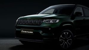 2021 Jeep Compass Facelift Spied In New Green Paint Scheme Ahead Of Unveil: Spy Pics & Details