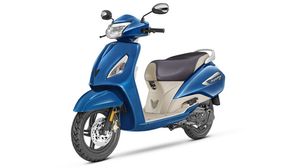 TVS Jupiter ZX Disc Variant Introduced With IntelliGO Technology: Priced At Rs 72,347