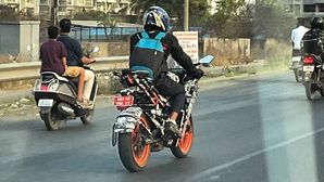 New KTM RC200 Spied Testing In India Ahead Of Launch: Spy Pics & Details!