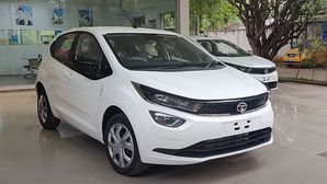 Tata Altroz Loses Infotainment Buttons: Receives New Update To The Dashboard
