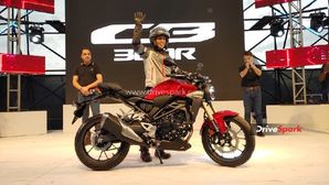 IBW 2021: Honda Honda CB300R BS6 Unveiled