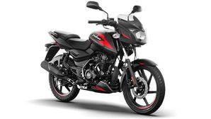 Bajaj Pulsar 125 Carbon Fibre Edition Vs Bajaj Pulsar Pulsar NS125 Vs TVS Raider 125