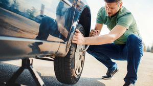 Flat Tyre Change In 10 Easy Steps: DIY Roadside Assistance