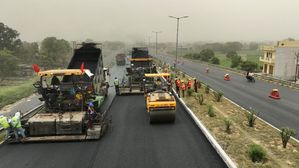 NHAI Lays 100Km Expressway In 100 Hours: Sets New Global Benchmark