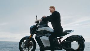 Verge Mika Hakkinen Signature Edition Is An Electric Motorcycle That Costs Rs 71.48 Lakh