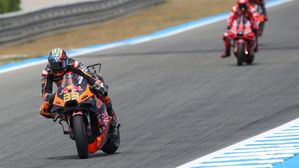 What Is Trail Braking - Is It Faster?