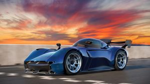 McMurtry Speirling Pure Is An Unhinged Ecomentalist Electric Fan Car For VIP Trackdays