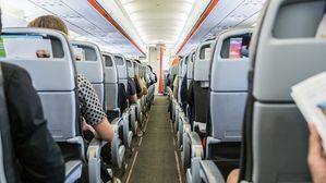 Meet The Man Who Lives In A Boeing 727 Aeroplane – Eats Cereals & Canned Food