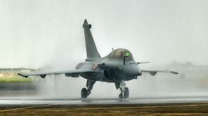 Indian Navy Updates: 26 Rafale-M Fighters & 3 Attack Submarines Will Be Ours