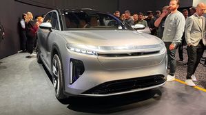 Lucid Gravity Luxury Electric SUV Arrives To Challenge Tesla Model X