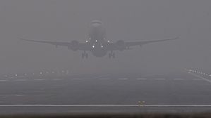 Breaking Through the Haze: CAT III Navigation Aids Pilots in Low Visibility