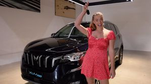 Cricket Legend Matthew Hayden's Daughter Drives Home A Mahindra XUV700