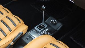 The Emotions Behind the Gated Manual Transmission! A Boost of Happiness through Each Shift