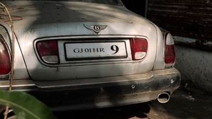 Bentley Arnage R Abandoned In Pune: Sparks Discussion On Luxury & Neglect