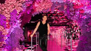 Genesis House Collaborates With Jeff Leatham For The BLOOMTANICA Floral And Digital Art Exhibition