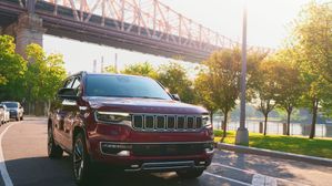 Jeep Wagoneer Secures 2024 IIHS Top Safety Pick With Stellar Performance