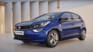 Tata Altroz Top Variants XZ Lux, XZS Lux Launched | XZ+ OS To Come With New Features