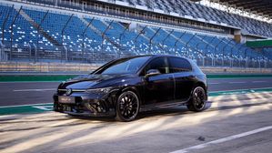 Volkswagen Debuts Most Powerful Golf R And R Estate With Advanced Features