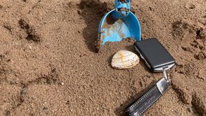 5 Essential Tips To Protect Your Car Keys At The Beach