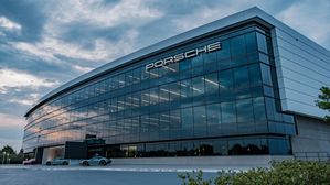 Porsche Financial Services Issues $850M Auto Lease ABS In Strategic US Market Move