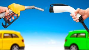 Choosing Between Electric & Petrol Vehicles: Running Cost Calculation Guide